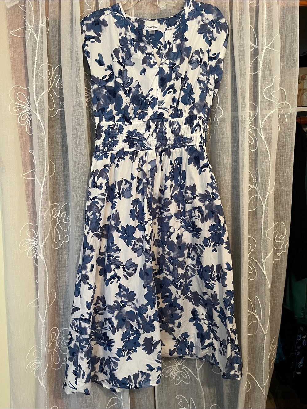 Calvin Klein White and Navy Blue Floral Midi Dress size 10